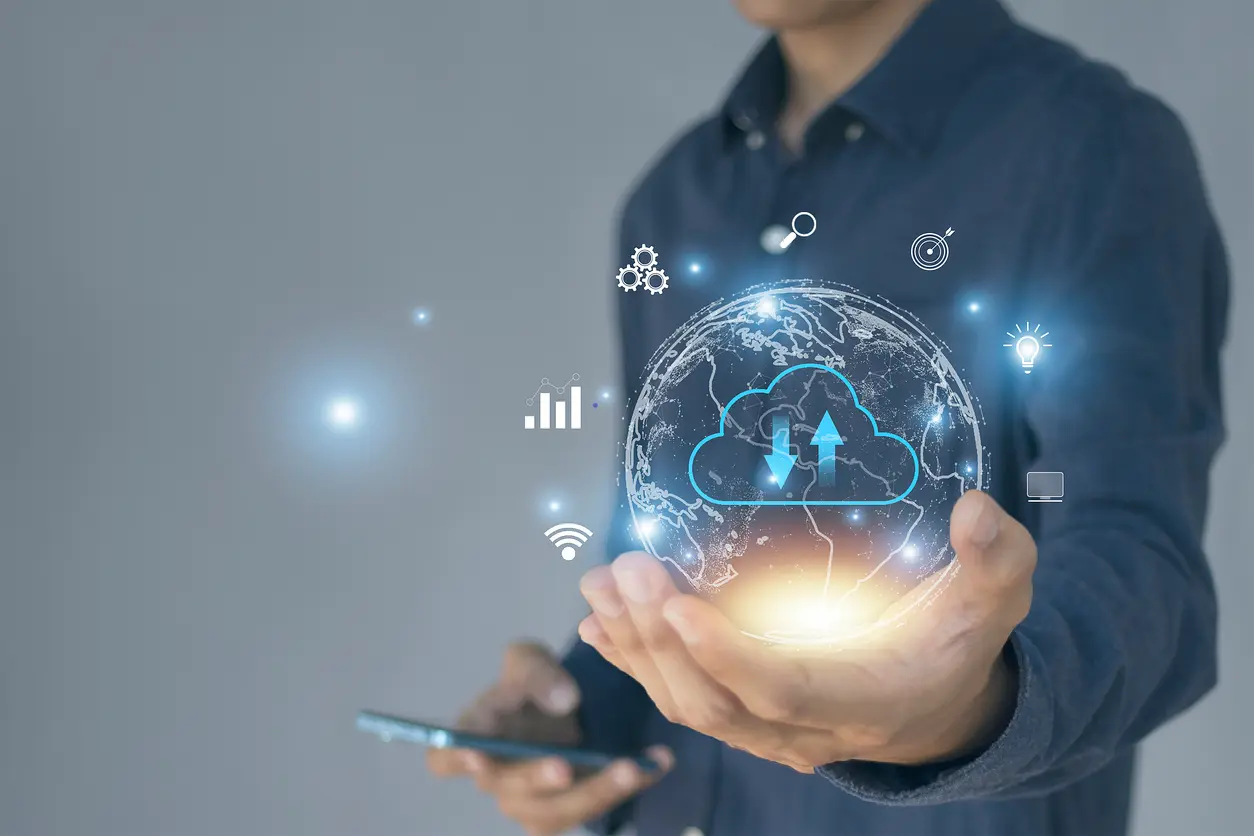 cloud-computing-shown-in-hand-cloud-technology-data-storage-data-transfer-network-and-internet-service-concept-internet-storage-network-technology